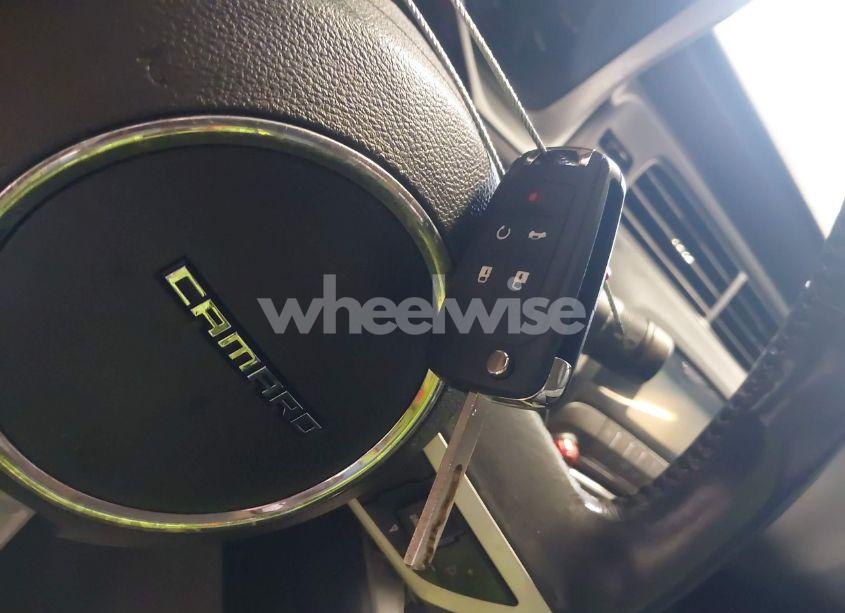 Photo 11 of 2010 Chevrolet Camaro 2LT (VIN 2G1FC1EV2A9192534)