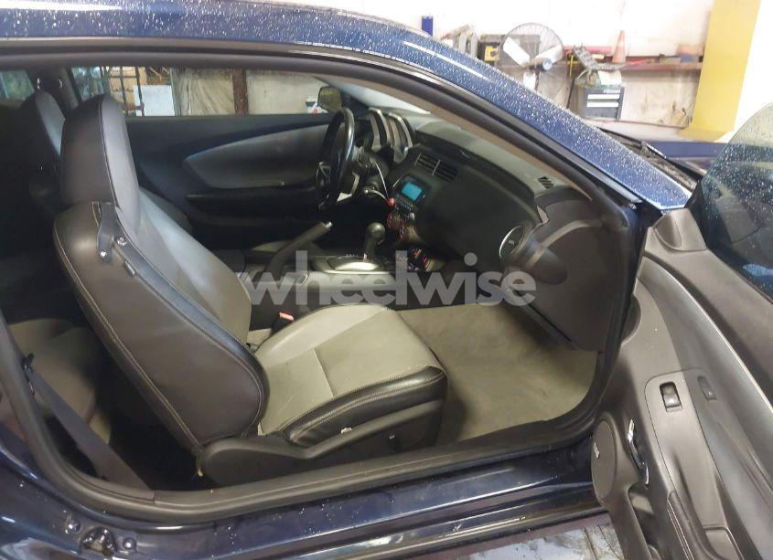 Photo 5 of 2010 Chevrolet Camaro 2LT (VIN 2G1FC1EV2A9192534)