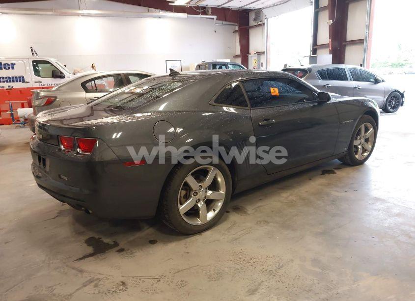 Photo 4 of 2010 Chevrolet Camaro 2LT (VIN 2G1FC1EV3A9105580)