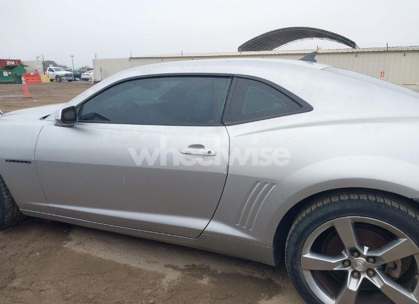 Photo 14 of 2010 Chevrolet Camaro 2LT (VIN 2G1FC1EV4A9100470)