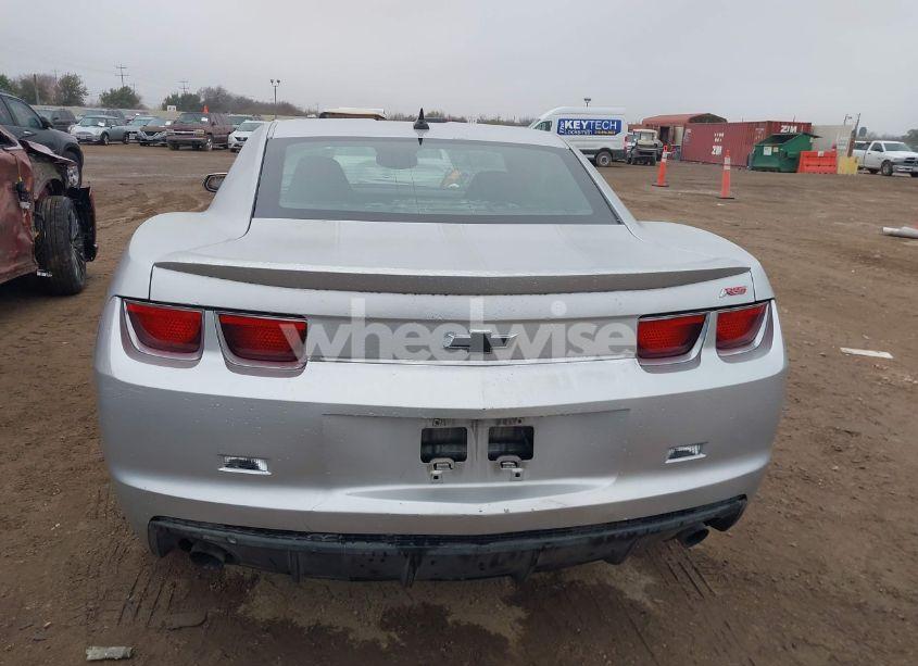 Photo 16 of 2010 Chevrolet Camaro 2LT (VIN 2G1FC1EV4A9100470)