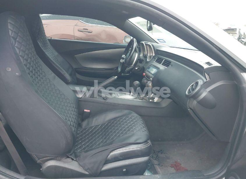 Photo 5 of 2010 Chevrolet Camaro 2LT (VIN 2G1FC1EV4A9100470)