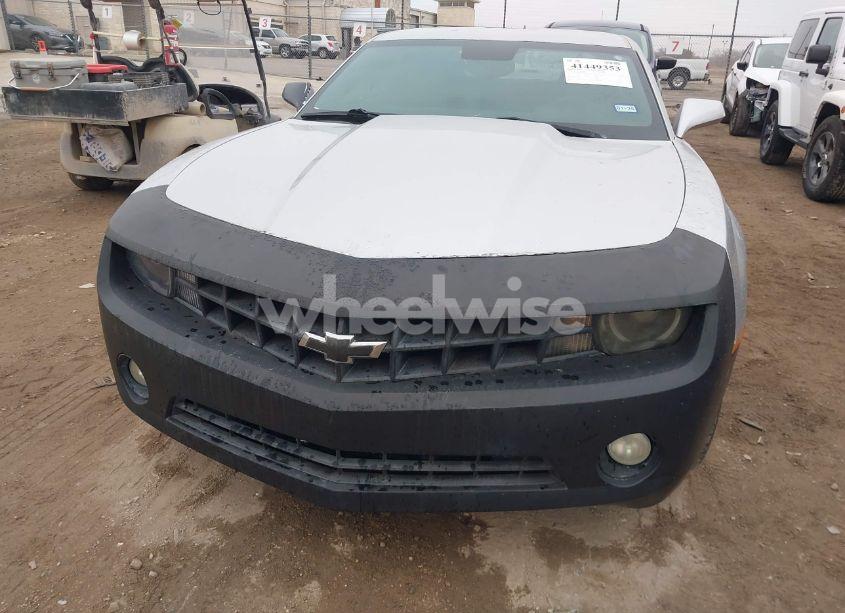 Photo 6 of 2010 Chevrolet Camaro 2LT (VIN 2G1FC1EV4A9100470)