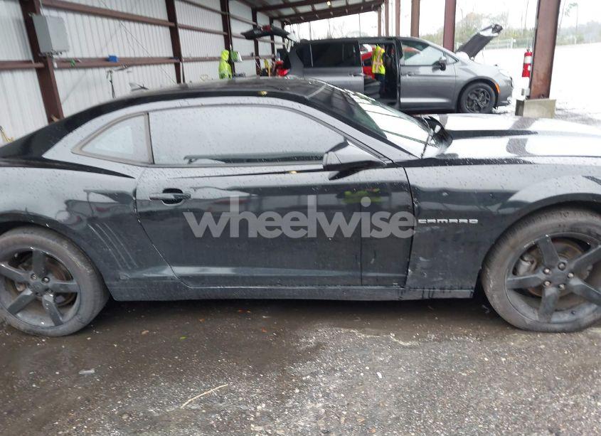 Photo 13 of 2010 Chevrolet Camaro 2LT (VIN 2G1FC1EV4A9113946)