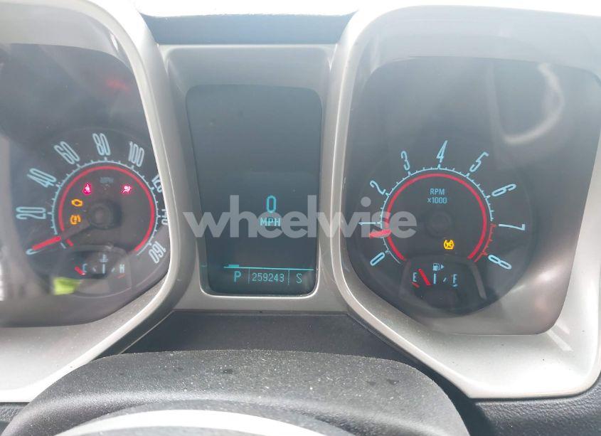 Photo 7 of 2010 Chevrolet Camaro 2LT (VIN 2G1FC1EVXA9101235)