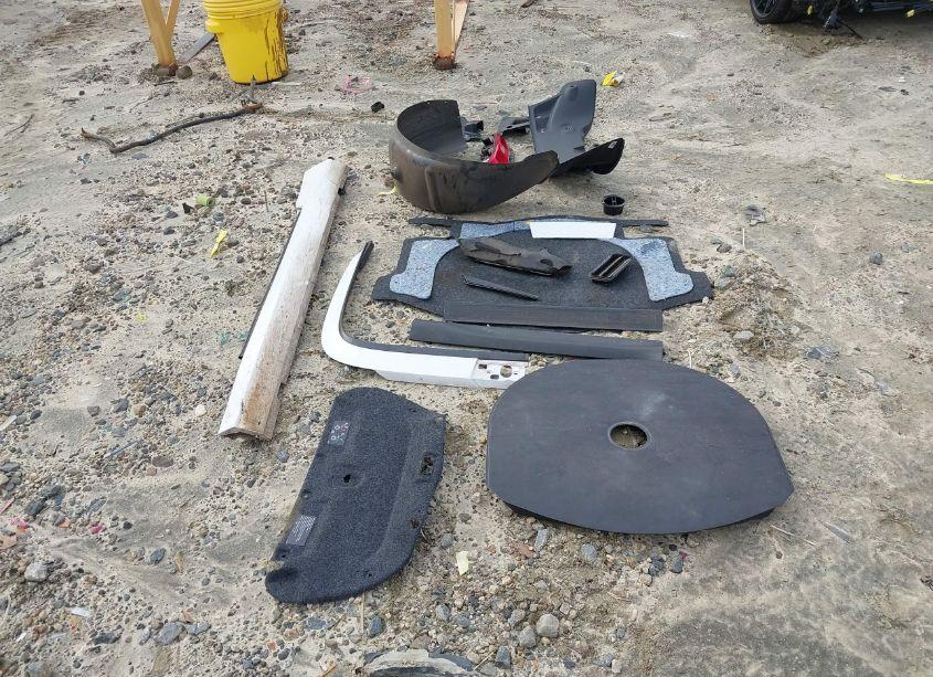 Photo 12 of 2015 Chevrolet Camaro 1LT (VIN 2G1FC3D31F9273060)