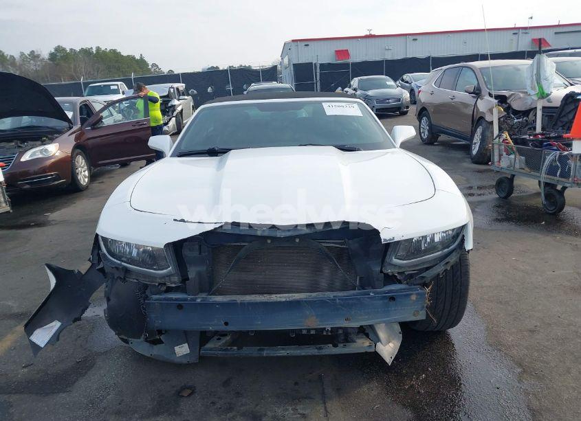 Photo 12 of 2014 Chevrolet Camaro 2LT (VIN 2G1FC3D39E9123129)