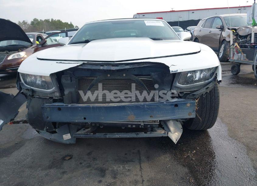 Photo 6 of 2014 Chevrolet Camaro 2LT (VIN 2G1FC3D39E9123129)
