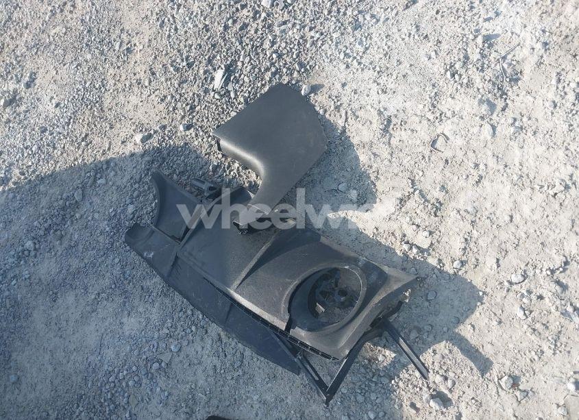 Photo 12 of 2011 Chevrolet Camaro 2LT (VIN 2G1FC3DD0B9207814)