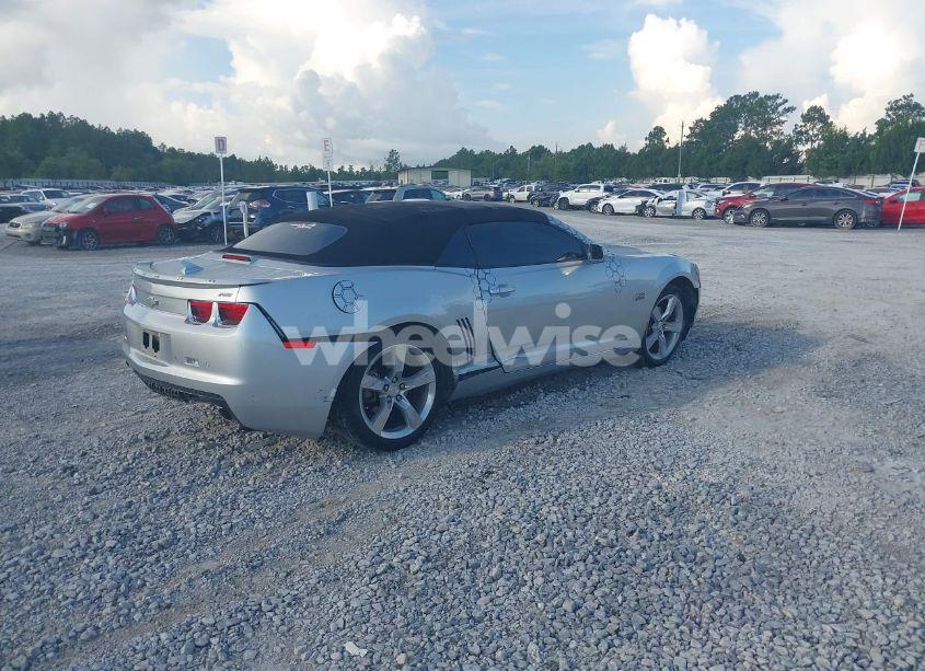 Photo 4 of 2011 Chevrolet Camaro 2LT (VIN 2G1FC3DD0B9207814)