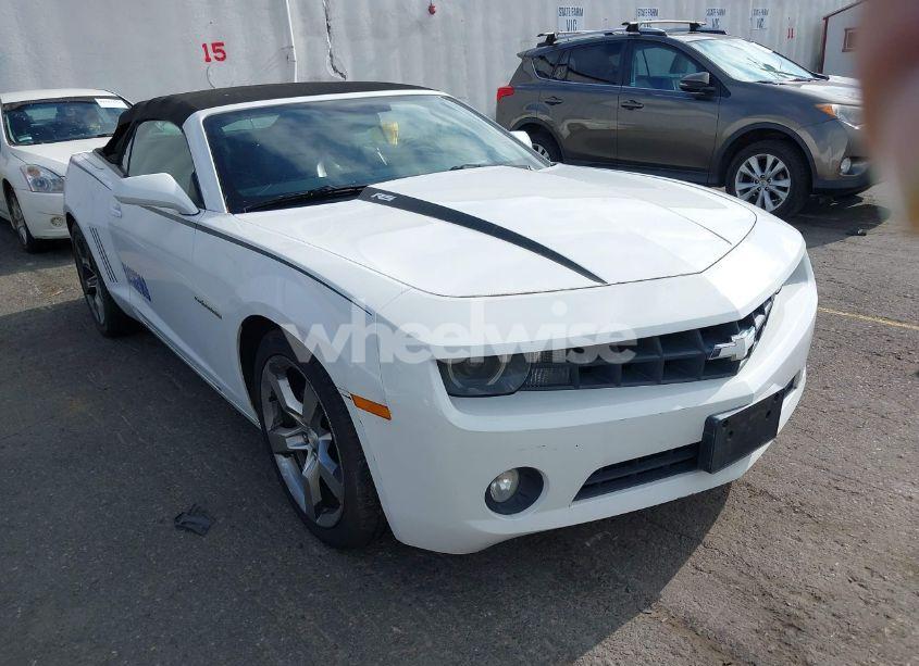 2011 Chevrolet Camaro 2LT (VIN 2G1FC3DD4B9200901) main photo