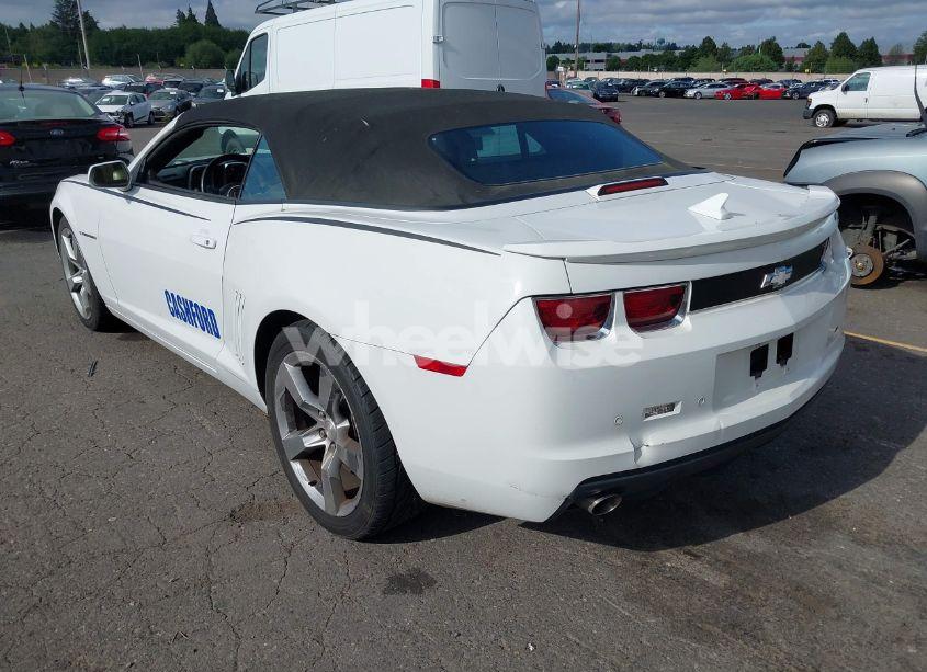 Photo 3 of 2011 Chevrolet Camaro 2LT (VIN 2G1FC3DD4B9200901)