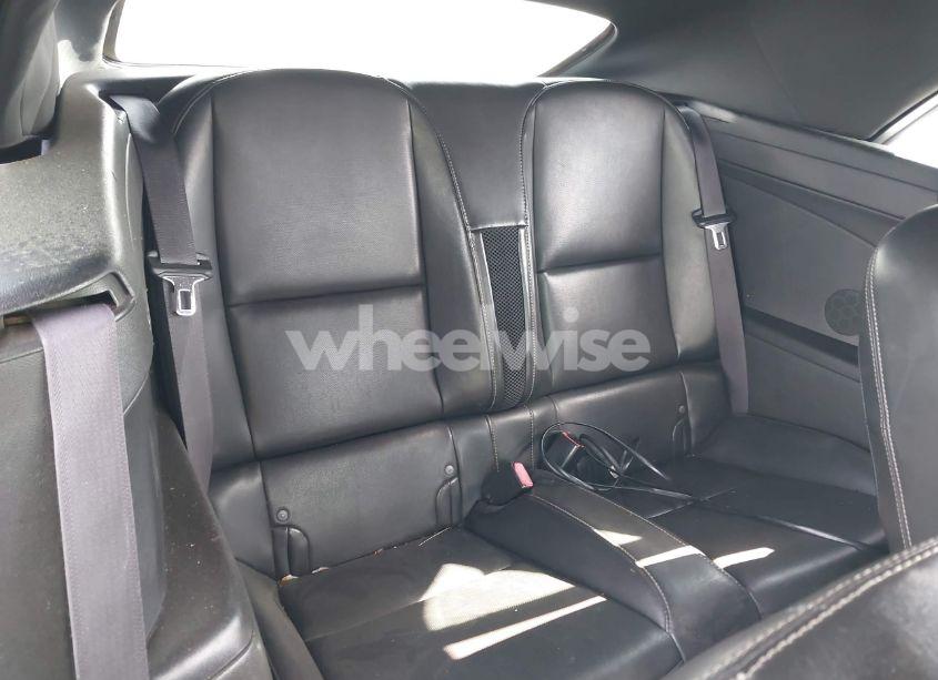 Photo 8 of 2011 Chevrolet Camaro 2LT (VIN 2G1FC3DD4B9200901)