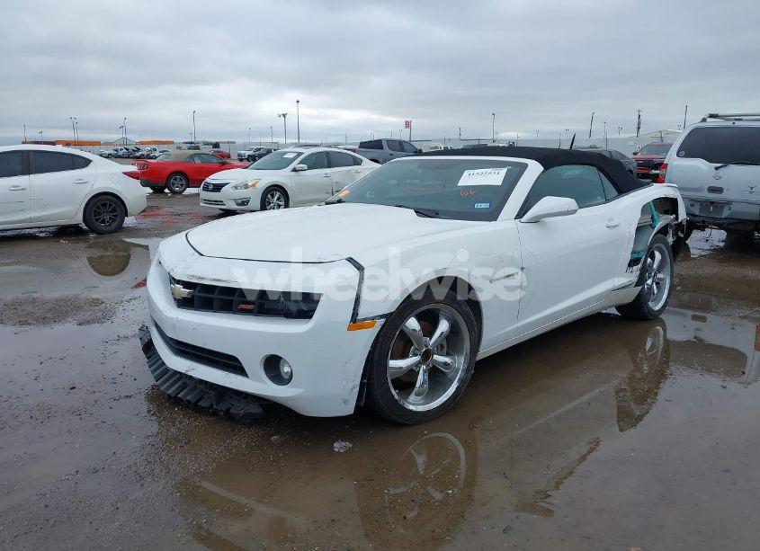 Photo 2 of 2011 Chevrolet Camaro 2LT (VIN 2G1FC3DD4B9211199)