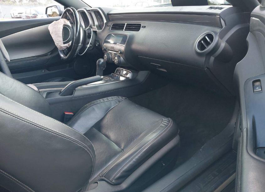 Photo 5 of 2011 Chevrolet Camaro 2LT (VIN 2G1FC3DD5B9155970)