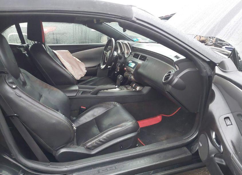 Photo 5 of 2011 Chevrolet Camaro 2LT (VIN 2G1FC3DD5B9192887)