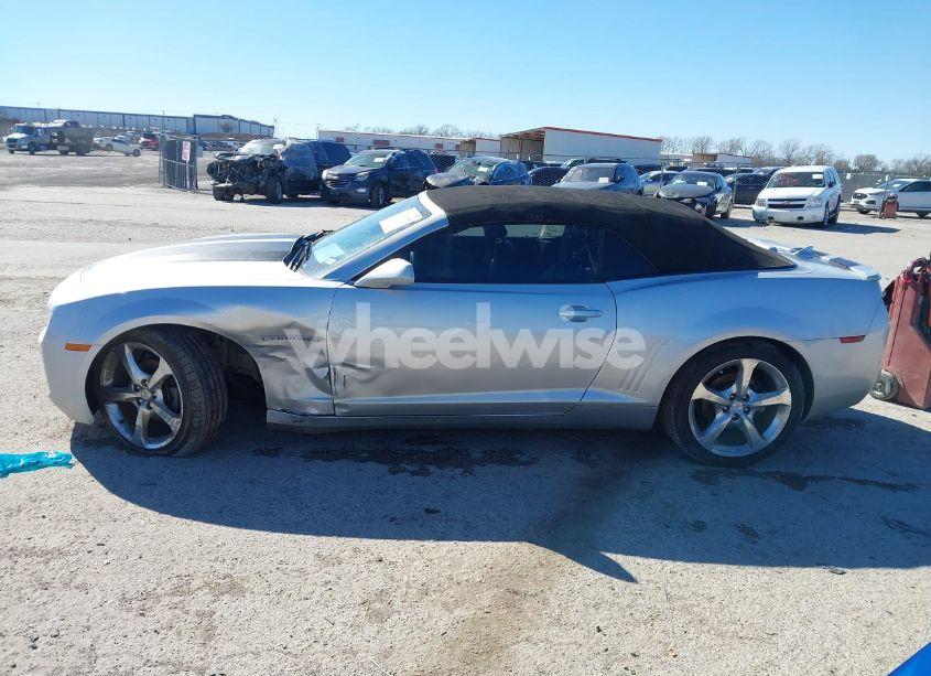 Photo 14 of 2011 Chevrolet Camaro 2LT (VIN 2G1FC3DD5B9204410)