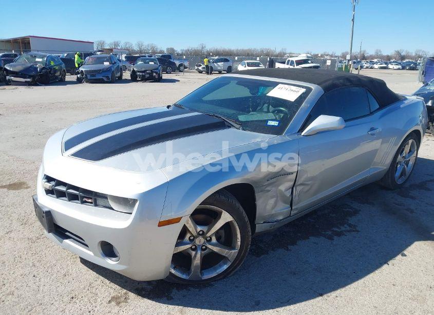 Photo 2 of 2011 Chevrolet Camaro 2LT (VIN 2G1FC3DD5B9204410)