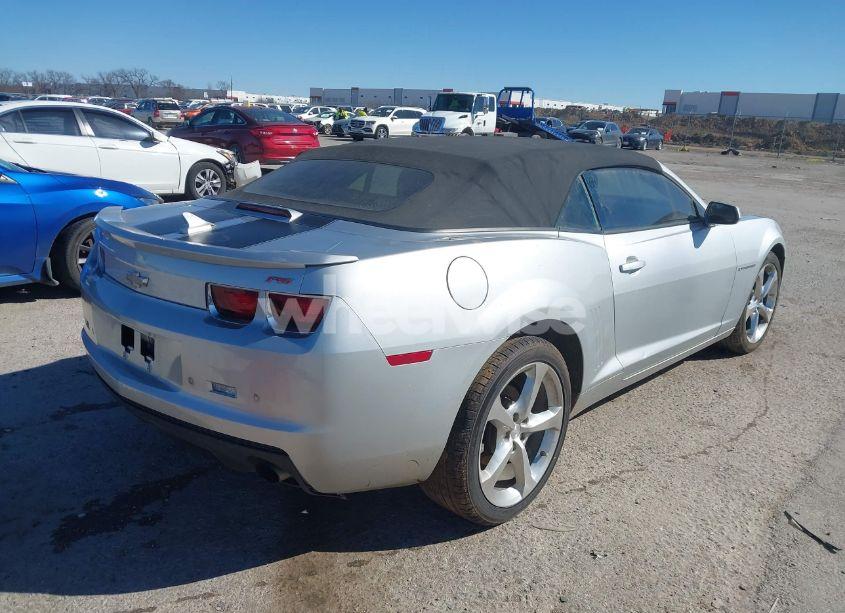 Photo 4 of 2011 Chevrolet Camaro 2LT (VIN 2G1FC3DD5B9204410)