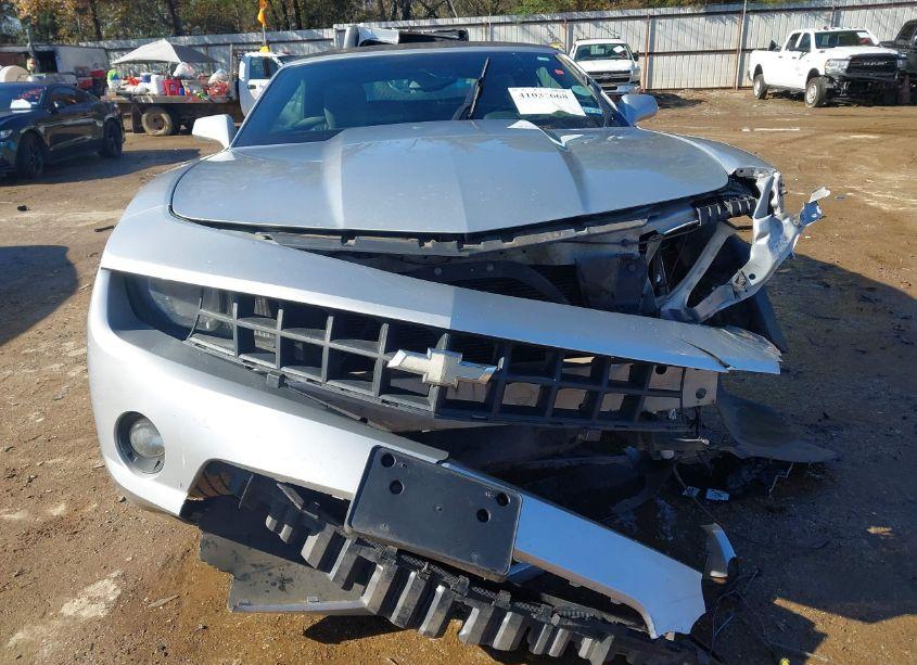 Photo 6 of 2011 Chevrolet Camaro 2LT (VIN 2G1FC3DD7B9181678)