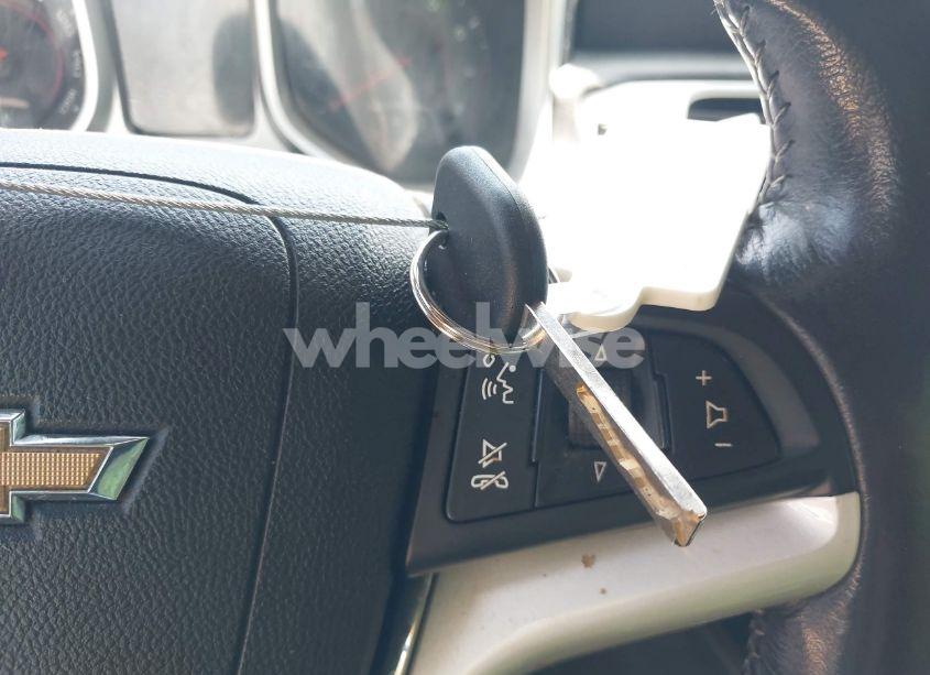 Photo 11 of 2015 Chevrolet Camaro 1LT (VIN 2G1FD1E31F9104012)