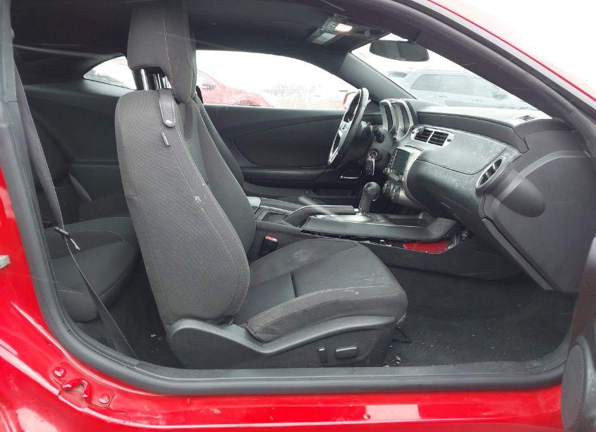 Photo 5 of 2015 Chevrolet Camaro 1LT (VIN 2G1FD1E31F9105449)