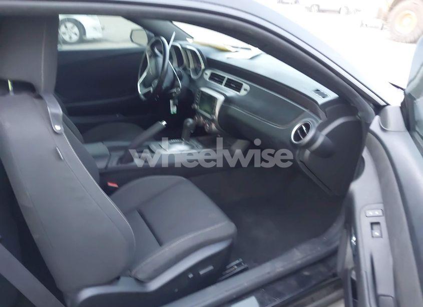 Photo 5 of 2015 Chevrolet Camaro 1LT (VIN 2G1FD1E32F9170715)