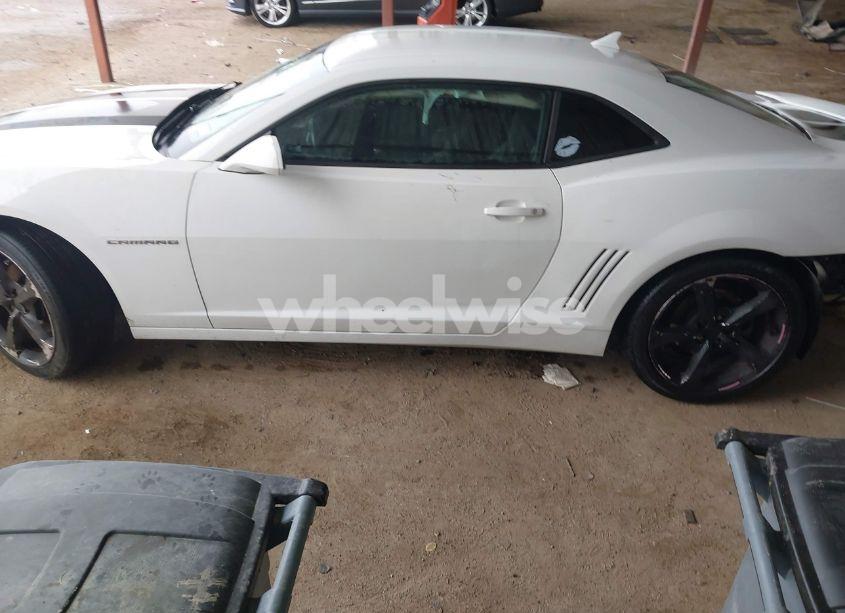 Photo 14 of 2015 Chevrolet Camaro 1LT (VIN 2G1FD1E32F9310570)