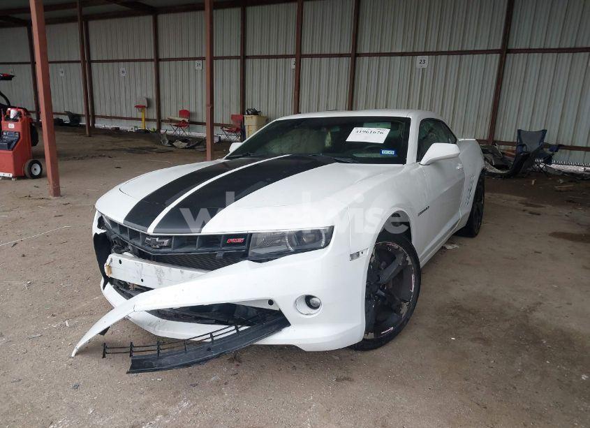 Photo 2 of 2015 Chevrolet Camaro 1LT (VIN 2G1FD1E32F9310570)