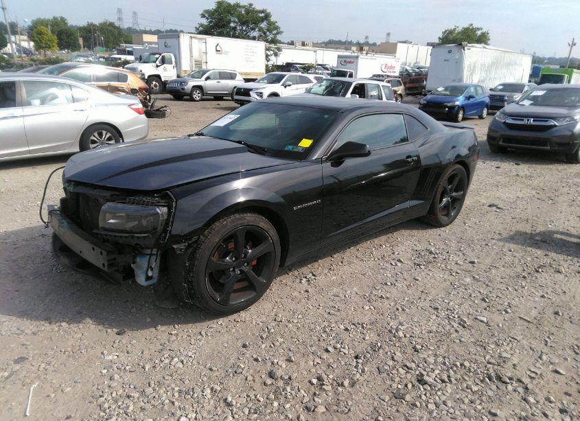 Photo 2 of 2015 Chevrolet Camaro 1LT (VIN 2G1FD1E33F9208310)