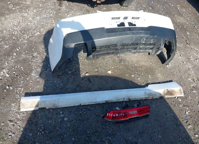 Photo 12 of 2015 Chevrolet Camaro 1LT (VIN 2G1FD1E33F9305409)