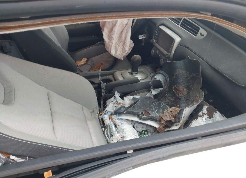 Photo 5 of 2015 Chevrolet Camaro 1LT (VIN 2G1FD1E33F9311811)