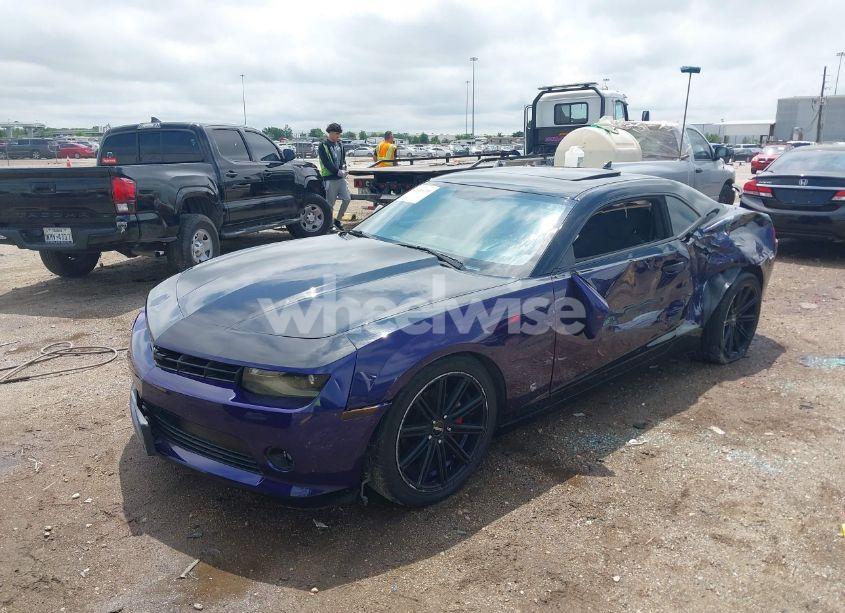 Photo 2 of 2015 Chevrolet Camaro 1LT (VIN 2G1FD1E34F9105669)