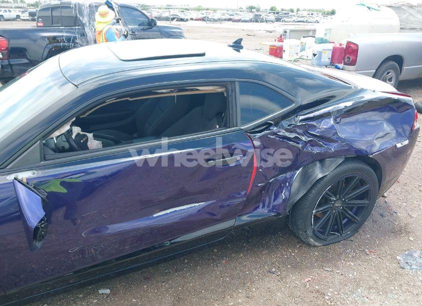 Photo 6 of 2015 Chevrolet Camaro 1LT (VIN 2G1FD1E34F9105669)