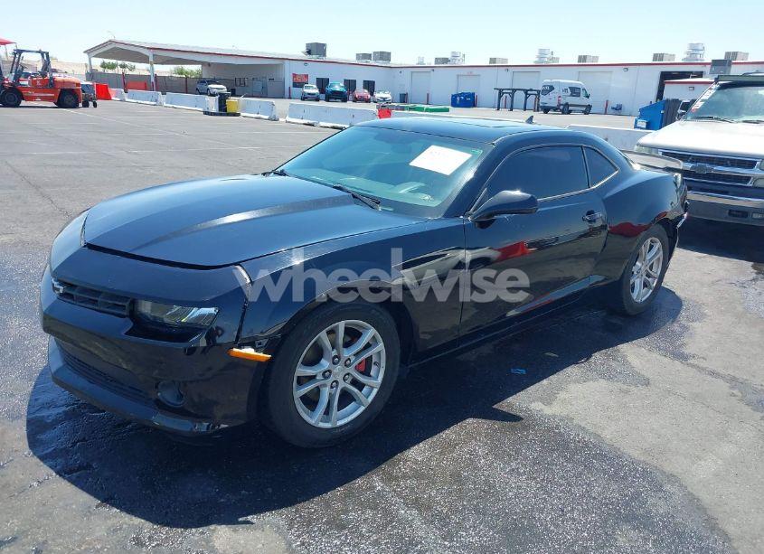 Photo 2 of 2015 Chevrolet Camaro 1LT (VIN 2G1FD1E34F9207697)