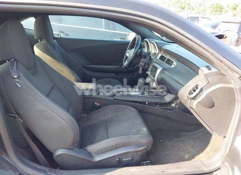 Photo 5 of 2015 Chevrolet Camaro 1LT (VIN 2G1FD1E34F9263767)