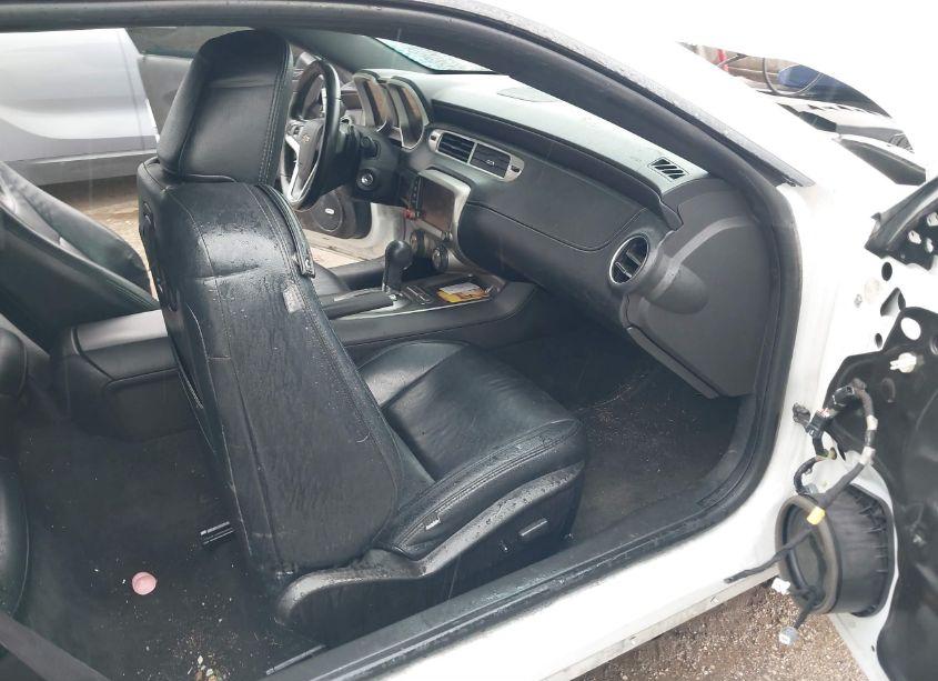 Photo 5 of 2015 Chevrolet Camaro 1LT (VIN 2G1FD1E34F9289544)