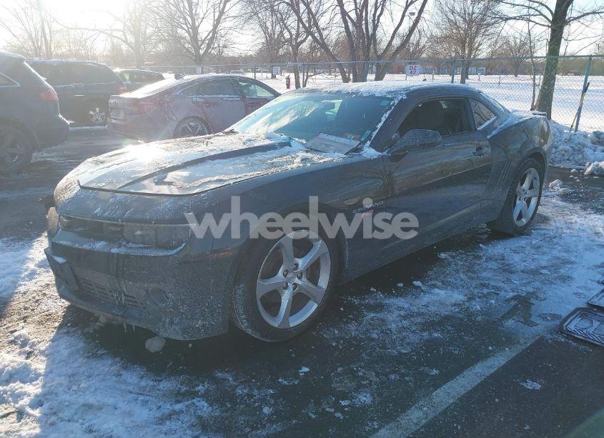 Photo 2 of 2015 Chevrolet Camaro 1LT (VIN 2G1FD1E36F9103518)