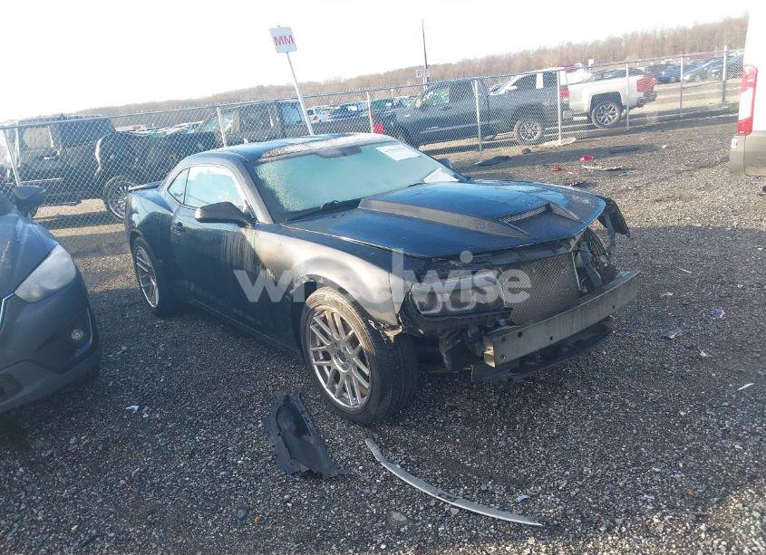 2015 Chevrolet Camaro 1LT (VIN 2G1FD1E37F9104421) main photo