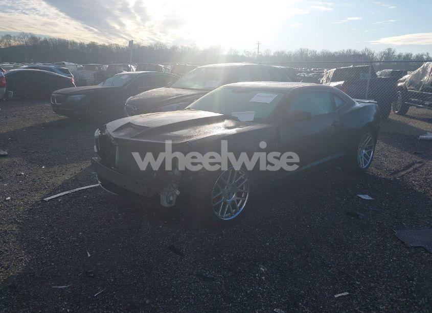 Photo 2 of 2015 Chevrolet Camaro 1LT (VIN 2G1FD1E37F9104421)