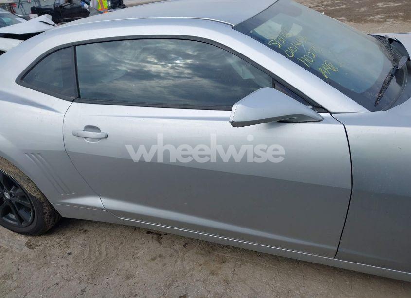 Photo 13 of 2015 Chevrolet Camaro 1LT (VIN 2G1FD1E38F9110275)