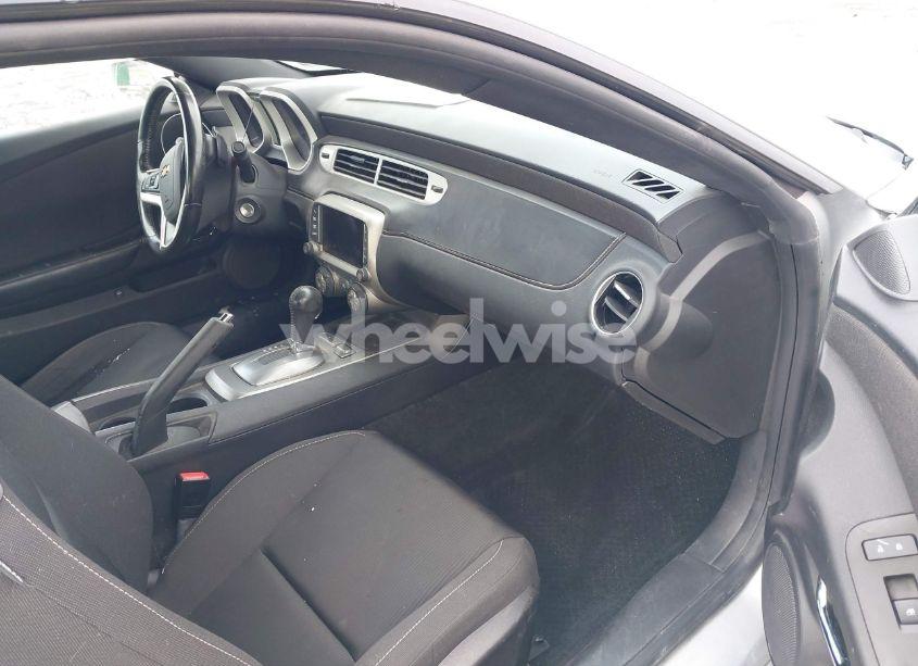 Photo 5 of 2015 Chevrolet Camaro 1LT (VIN 2G1FD1E38F9142661)