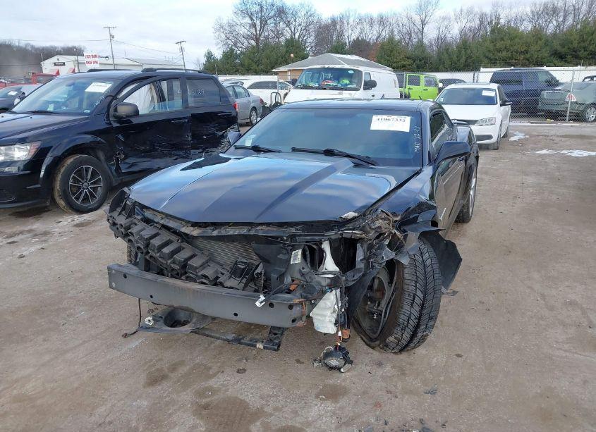 Photo 2 of 2015 Chevrolet Camaro 1LT (VIN 2G1FD1E38F9216368)