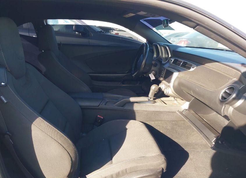 Photo 5 of 2015 Chevrolet Camaro 1LT (VIN 2G1FD1E38F9303235)