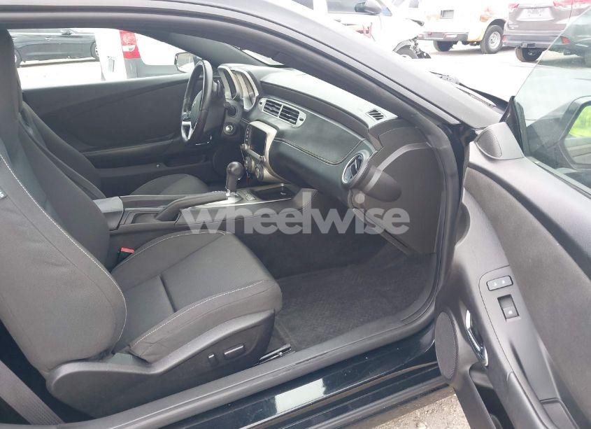 Photo 5 of 2015 Chevrolet Camaro 1LT (VIN 2G1FD1E38F9307429)