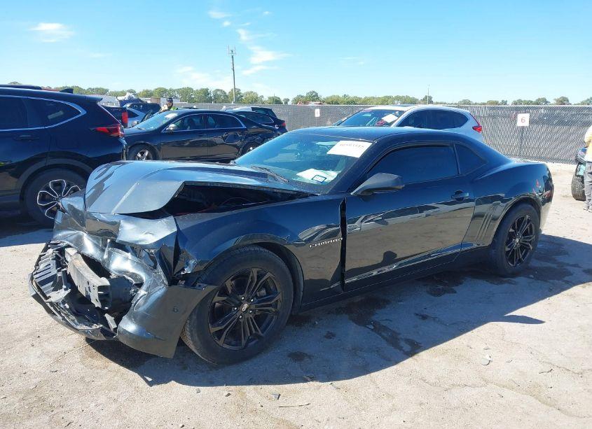 Photo 2 of 2015 Chevrolet Camaro 1LT (VIN 2G1FD1E3XF9230868)