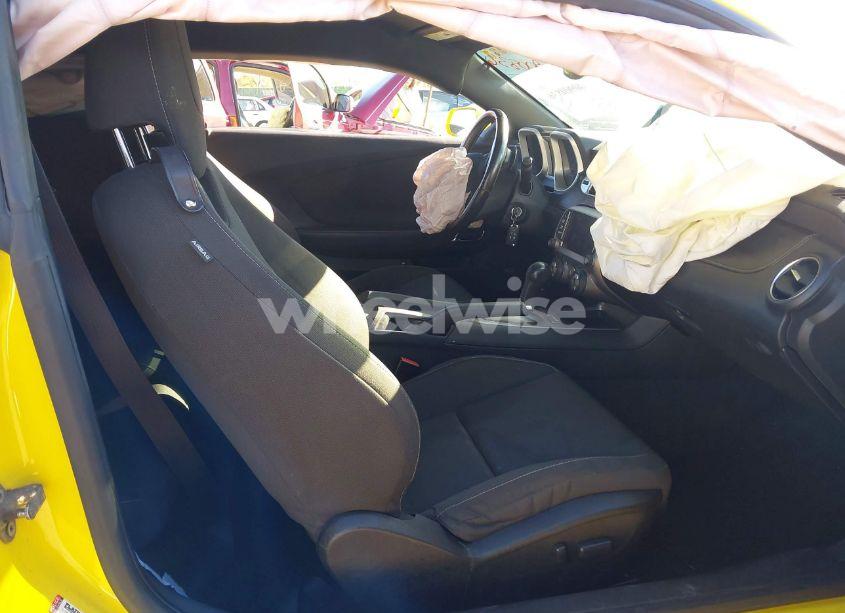 Photo 5 of 2015 Chevrolet Camaro 1LT (VIN 2G1FD1E3XF9258749)