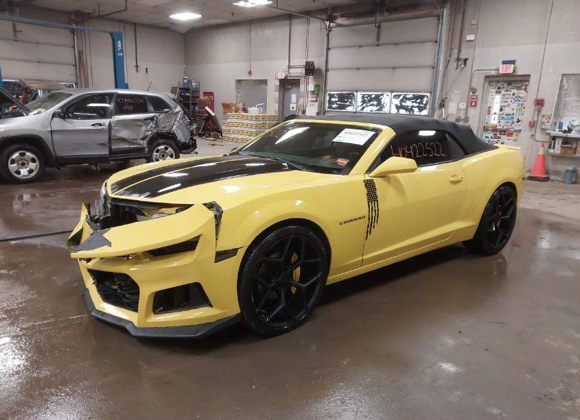 Photo 2 of 2015 Chevrolet Camaro 1LT (VIN 2G1FD3D36F9216365)