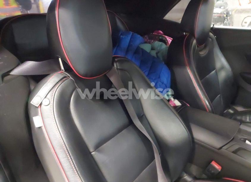 Photo 8 of 2015 Chevrolet Camaro 1LT (VIN 2G1FD3D36F9297982)