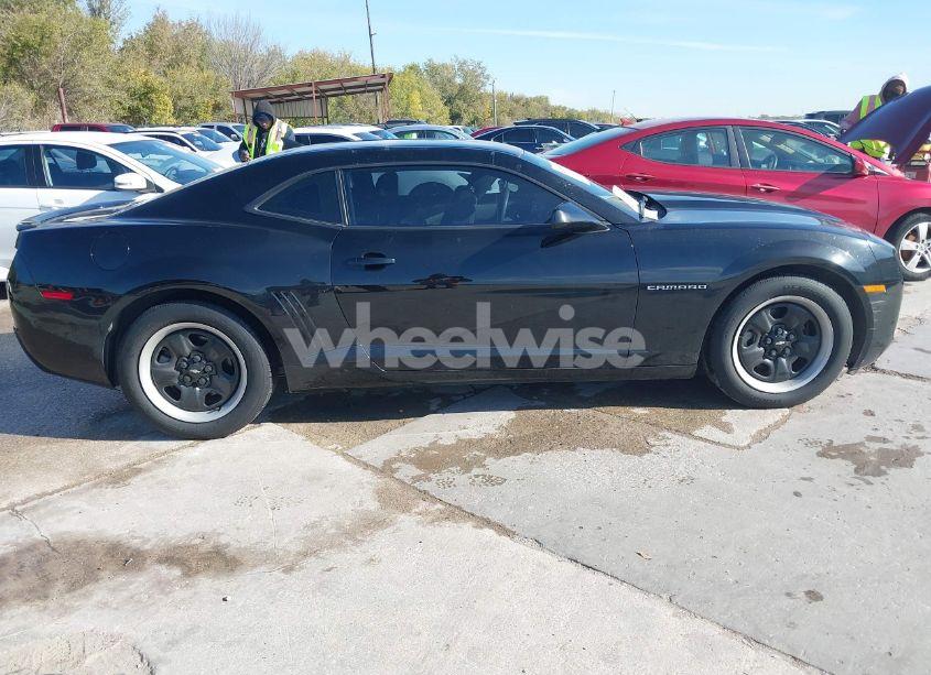 Photo 13 of 2013 Chevrolet Camaro 1LS (VIN 2G1FE1E32D9115367)